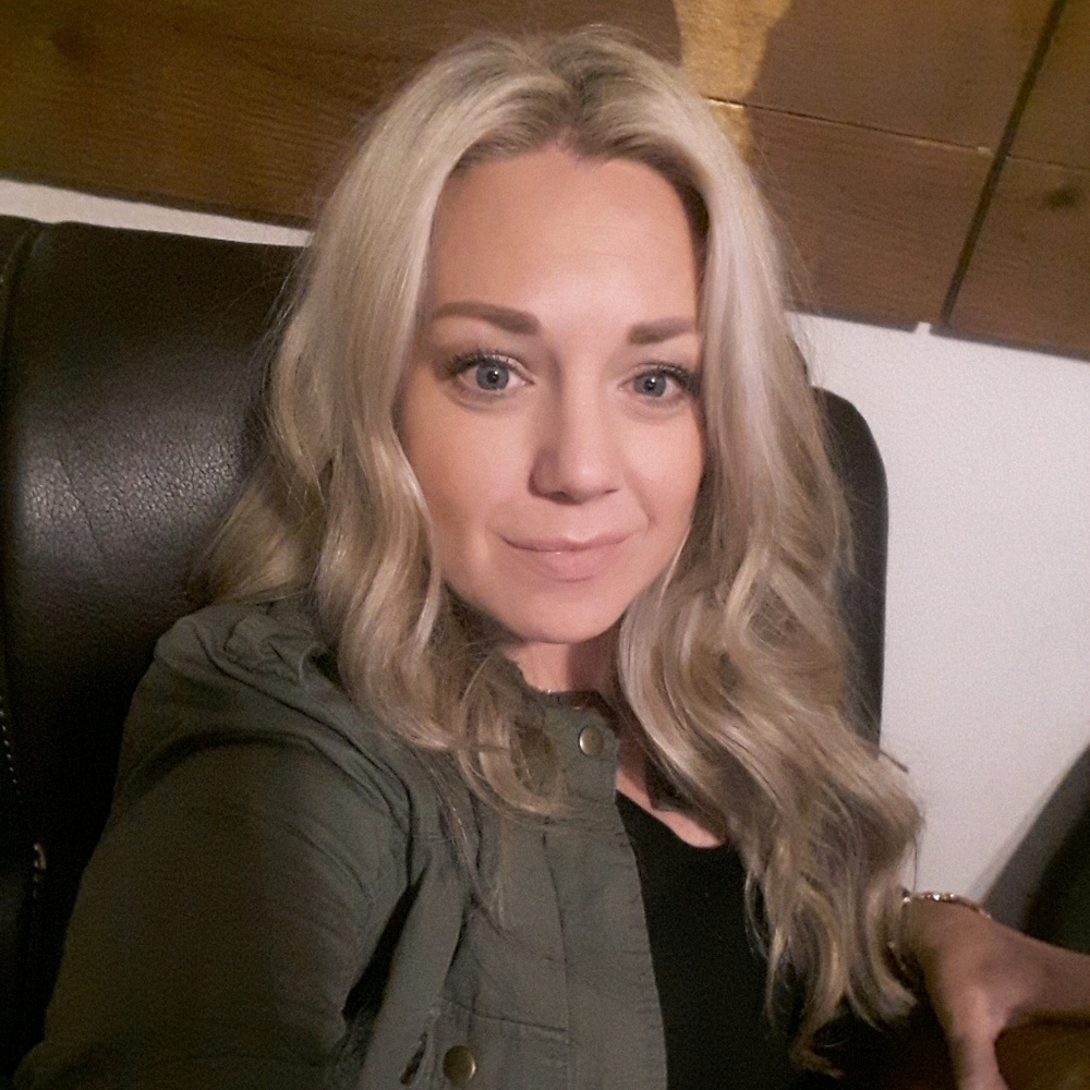 Meet your Posher, Tiffany